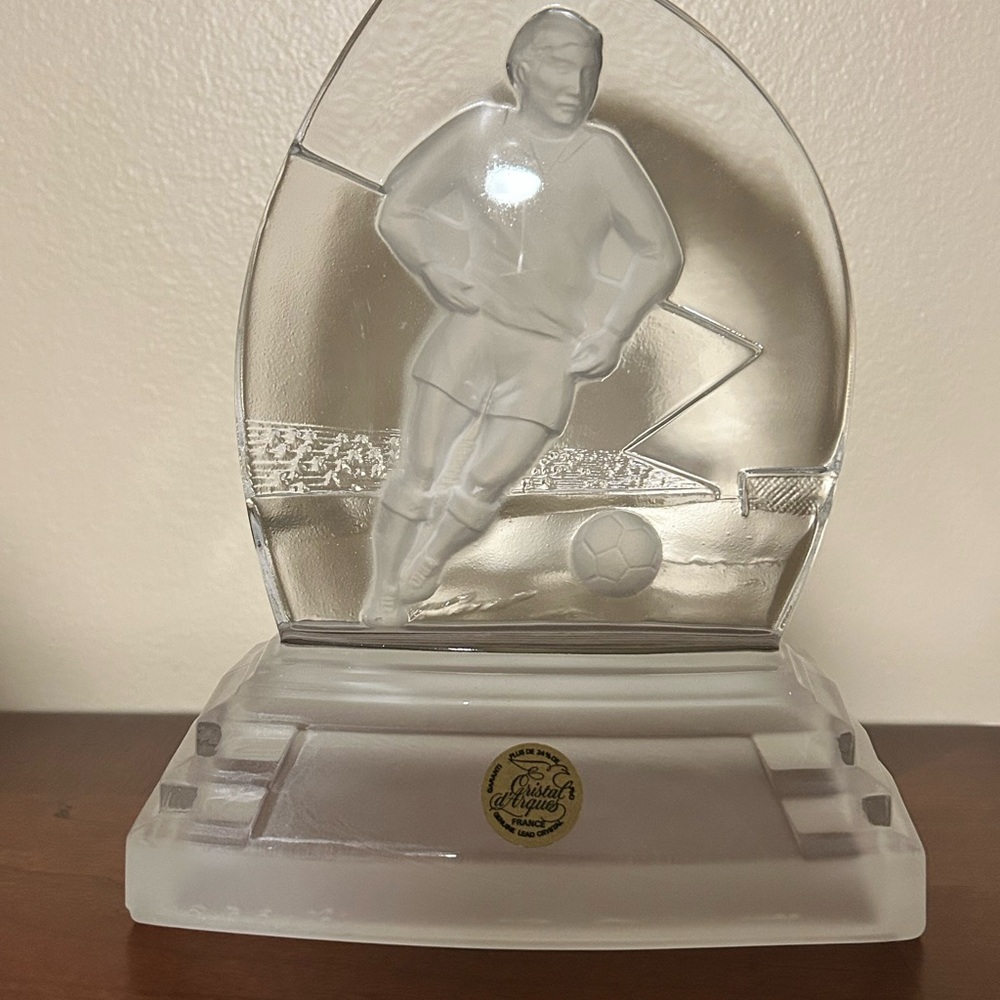 Crystal d’ Arques Soccer Player Art Sculpture